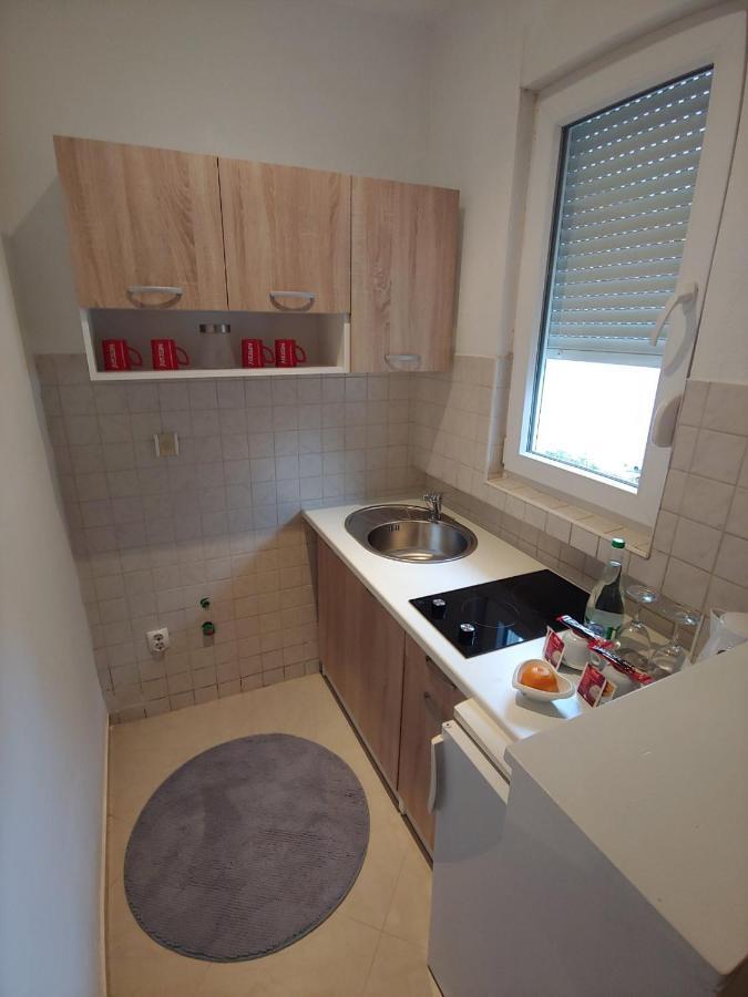 Apartments Tulipan - With Free Private Parking Garage Mostar Exterior foto